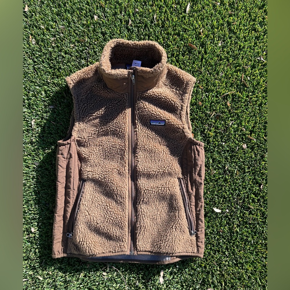 Patagonia women’s classic retro-x fleece vest